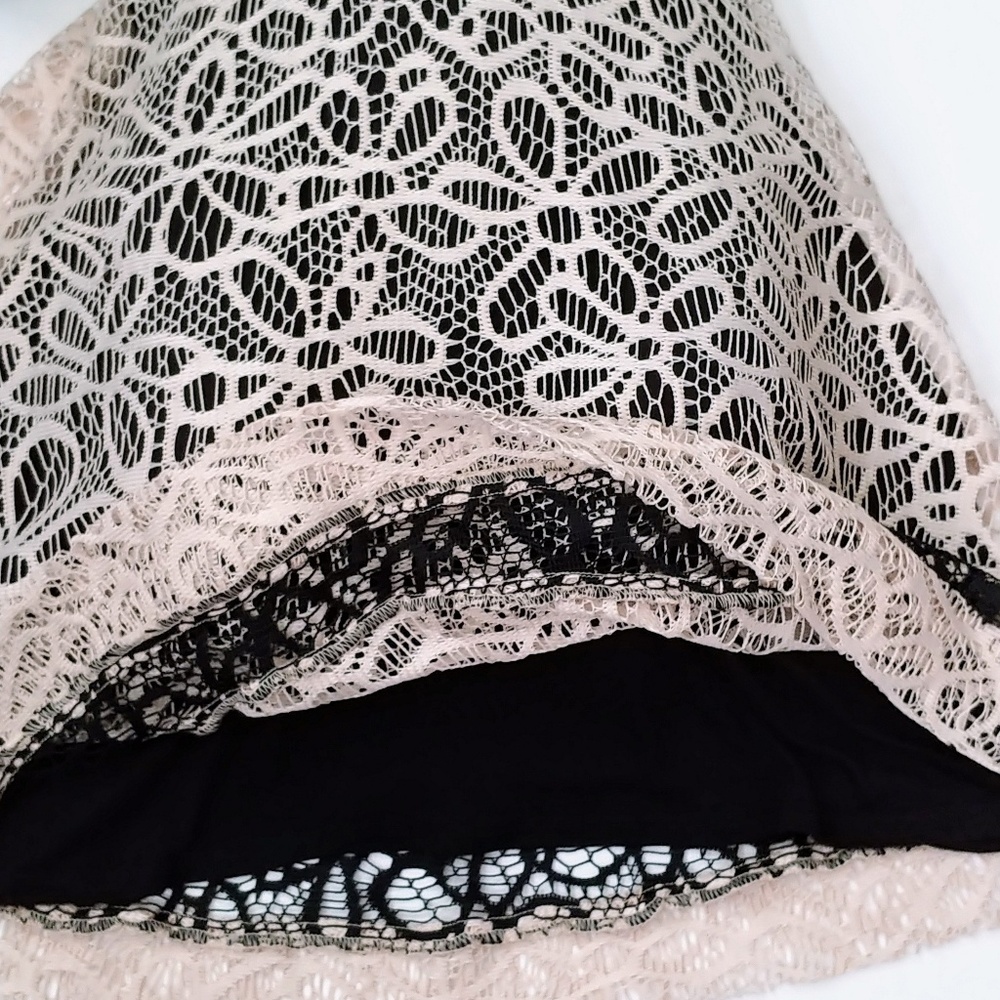 👗Woman's Lace Overlay Dress | Sz XS - Picture 8 of 8